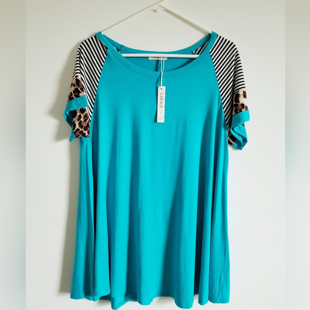 Larace Turquoise Swing Top with Striped and Leopard Raglan Sleeves Size L